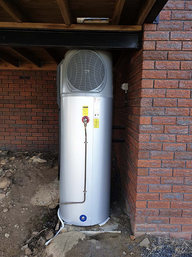 42-energy-street-evo-heat-270-heat-pump-hot-water-hobart-2